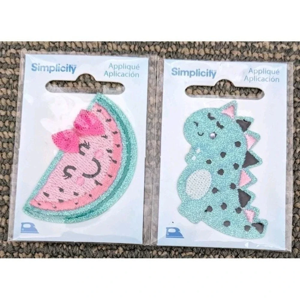 Lot of 18 Assorted Fun Appliques Iron On‎ Patches Cute Unique New Simplicity